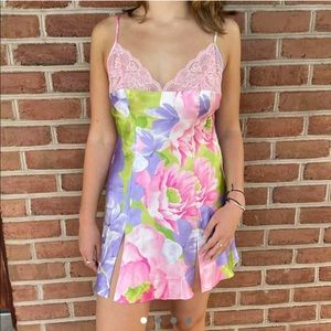 VINTAGE FLORAL SLIP DRESS 💐